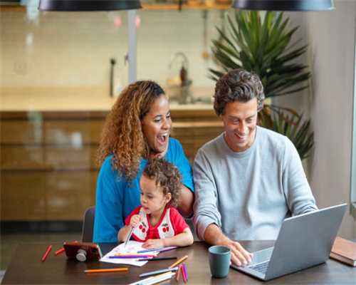 揭秘狮泉河镇：荒芜戈壁如何变繁华圣地？