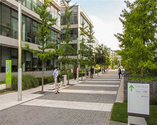 一种交付生命的书写可以累积成历史的洪流