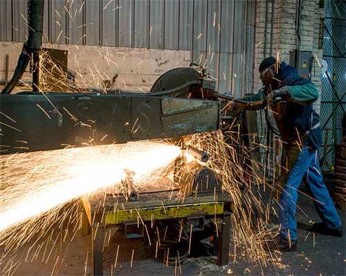 我考虑好了，同意来瑞士和你一起创业