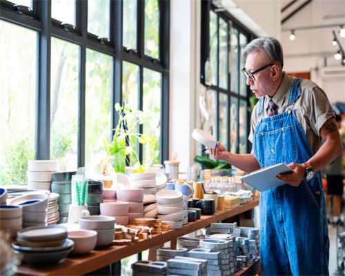 方便经常往来港澳地区人员，广东两口岸试点“免出示证件”边检通道