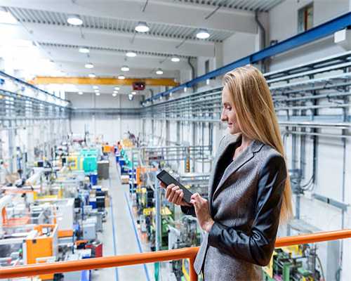 费拉拉：莫塔的风格让我想起里皮，能否跟96年尤文比较取决于成绩