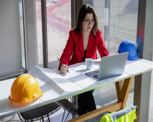 兴安县“春雨·公益课堂”走进漠川乡中心小学